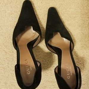 Black Gucci Suade Heels/Pumps